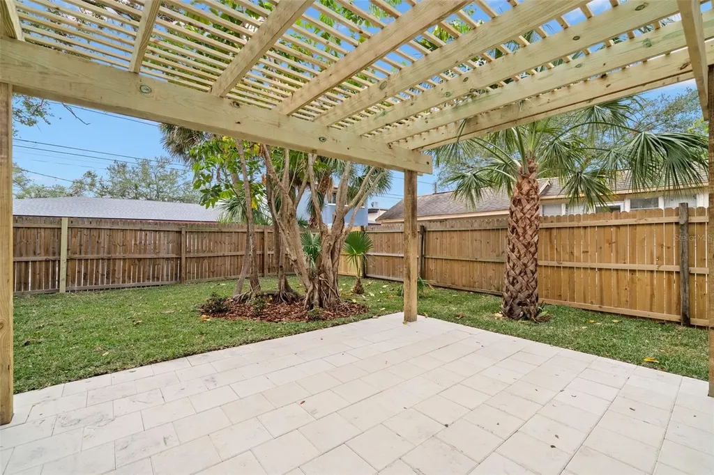 4536 1st Avenue N St Petersburg FL 33713