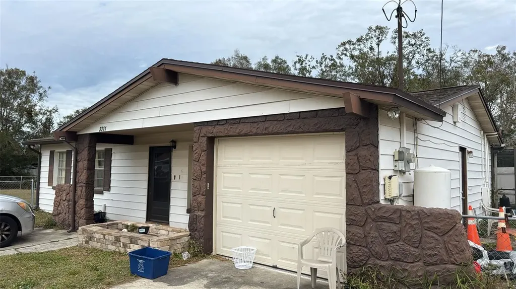 3311 W Paris Street Tampa FL 33614