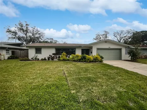 2801 65th Way N St Petersburg FL 33710