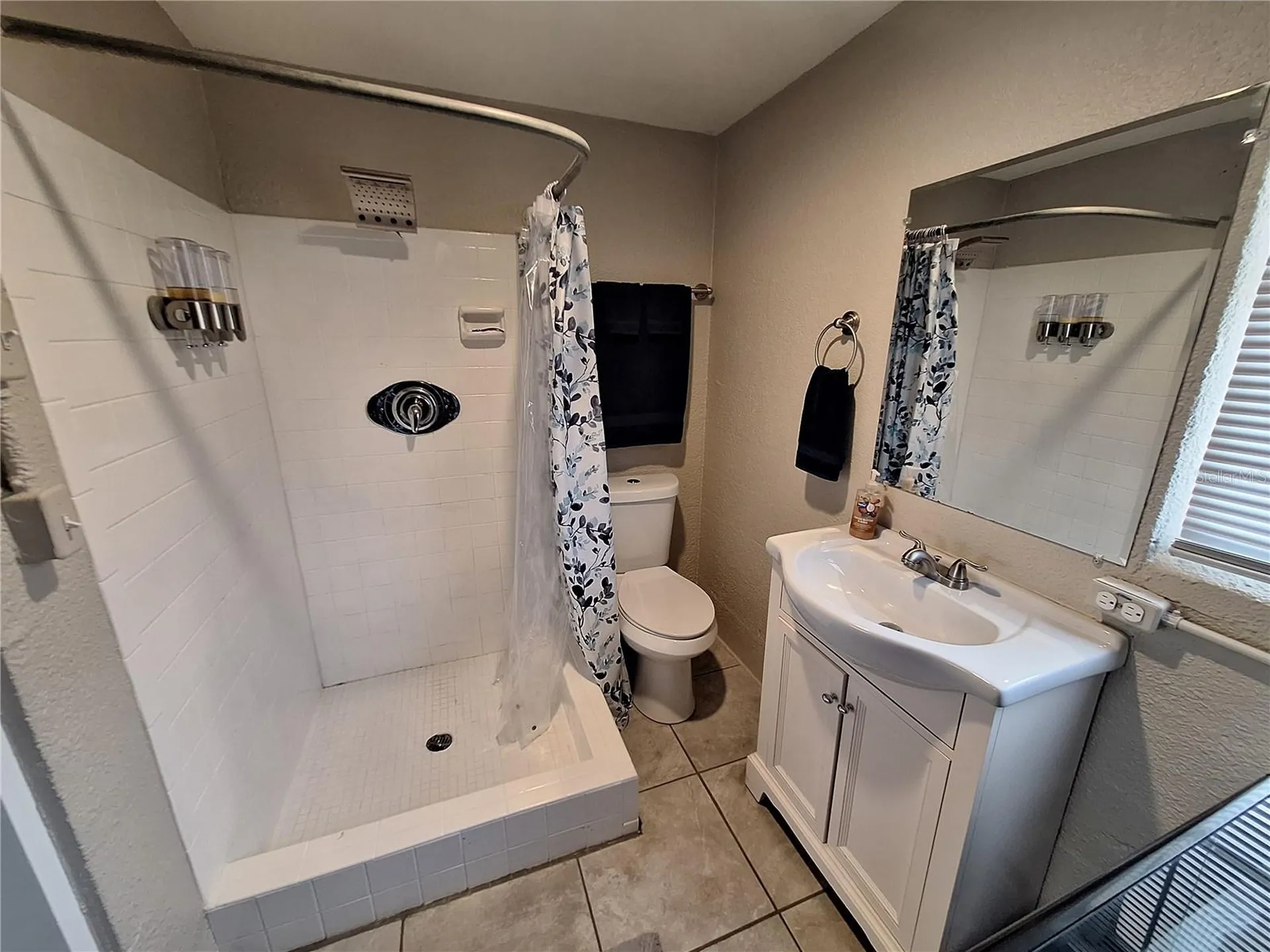 858 E 7th Street Englewood FL 34223