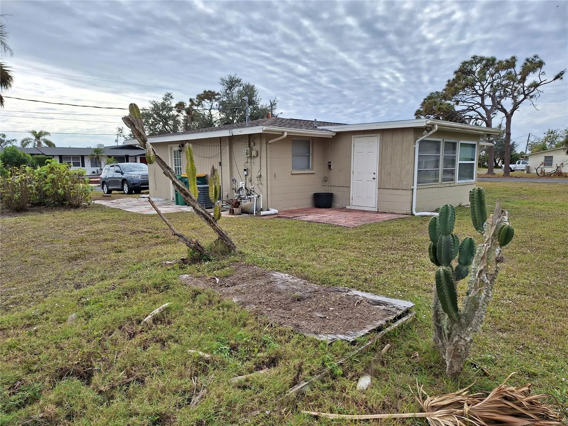 858 E 7th Street Englewood FL 34223