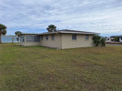 858 E 7th Street Englewood FL 34223