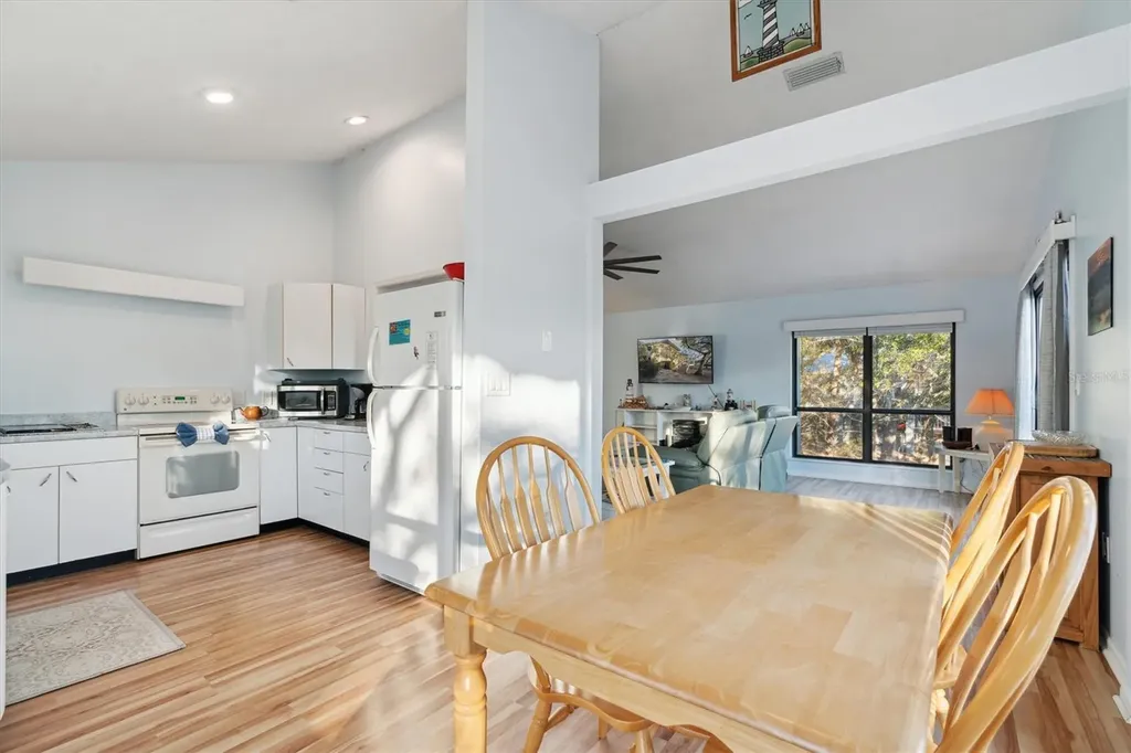 12631 Hodgson Avenue Cedar Key FL 32625