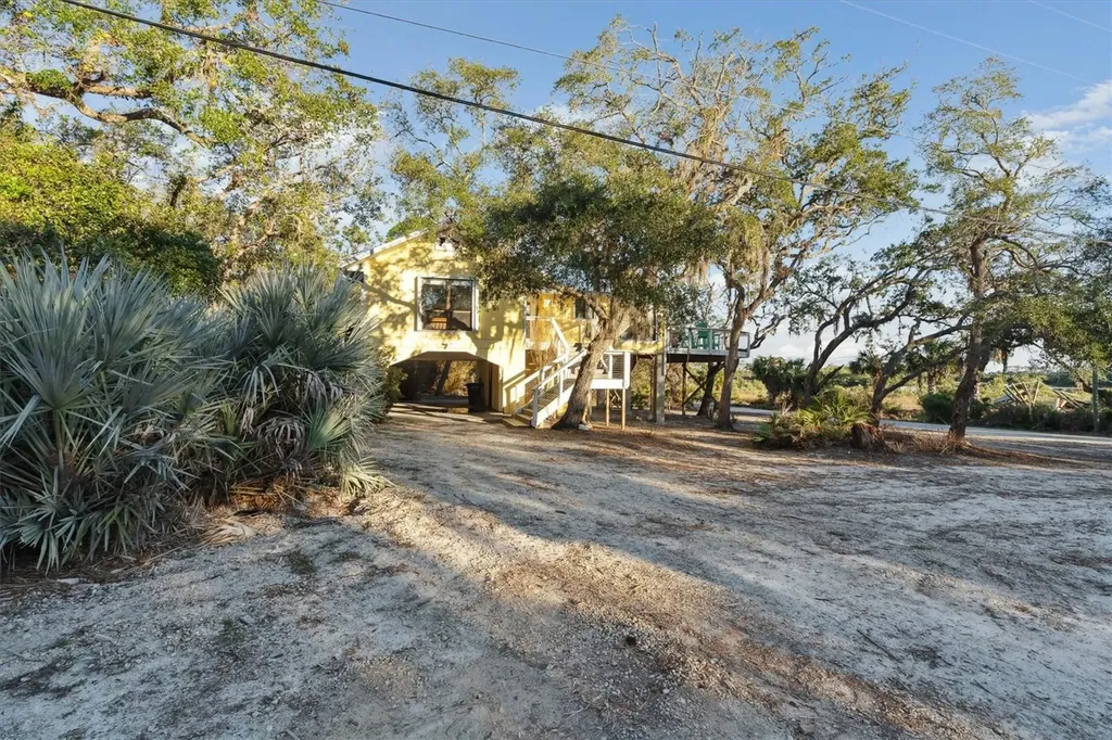 12631 Hodgson Avenue Cedar Key FL 32625