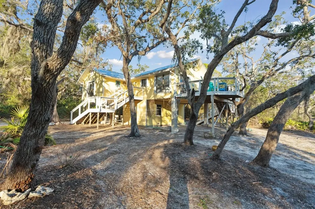 12631 Hodgson Avenue Cedar Key FL 32625