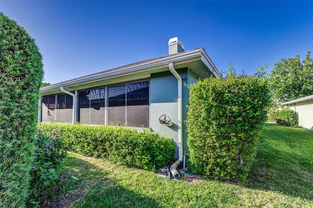 1452 Grand Cayman Circle Winter Haven FL 33884