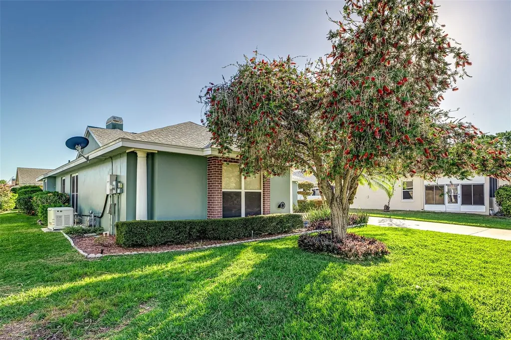 1452 Grand Cayman Circle Winter Haven FL 33884