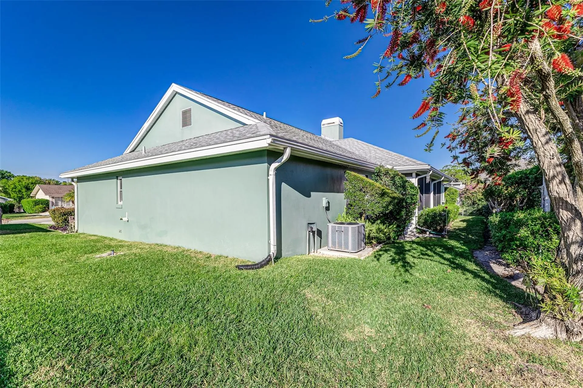 1452 Grand Cayman Circle Winter Haven FL 33884