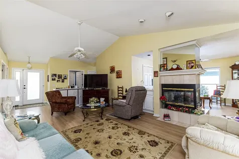 1452 Grand Cayman Circle Winter Haven FL 33884