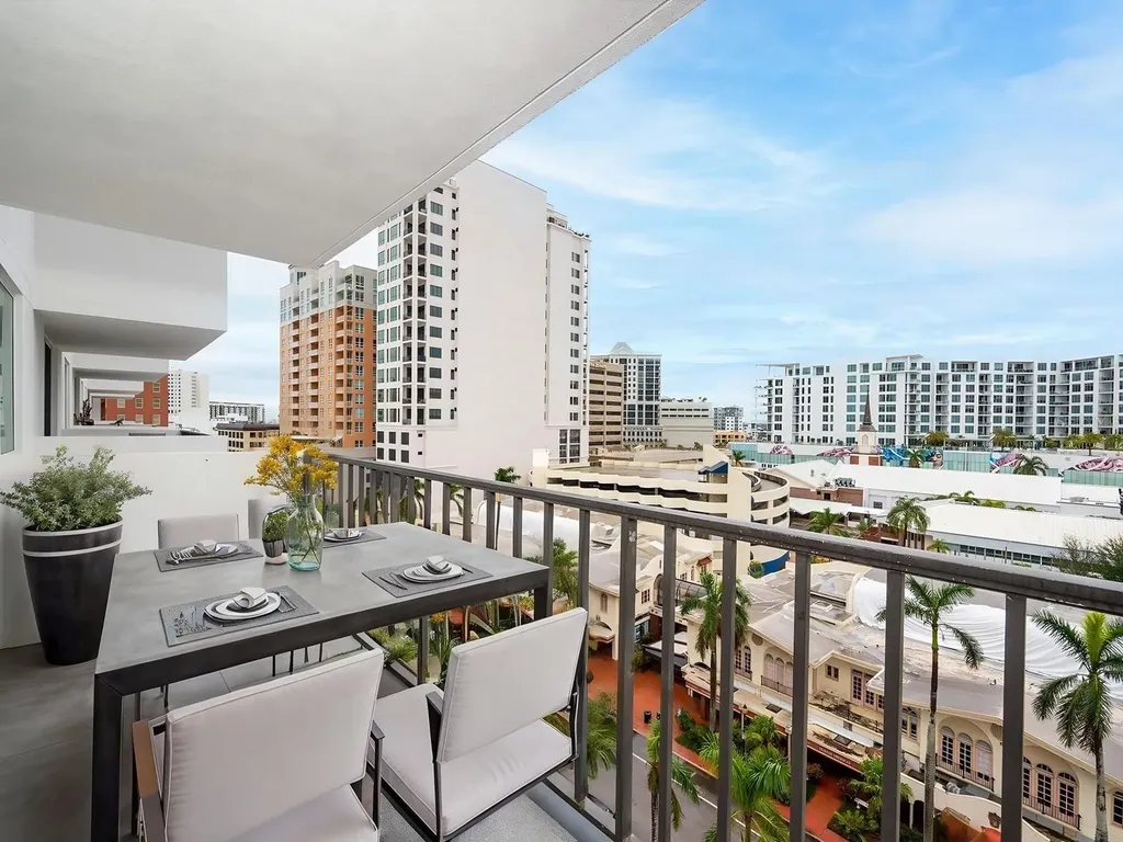 101 S Gulfstream Avenue Sarasota FL 34236