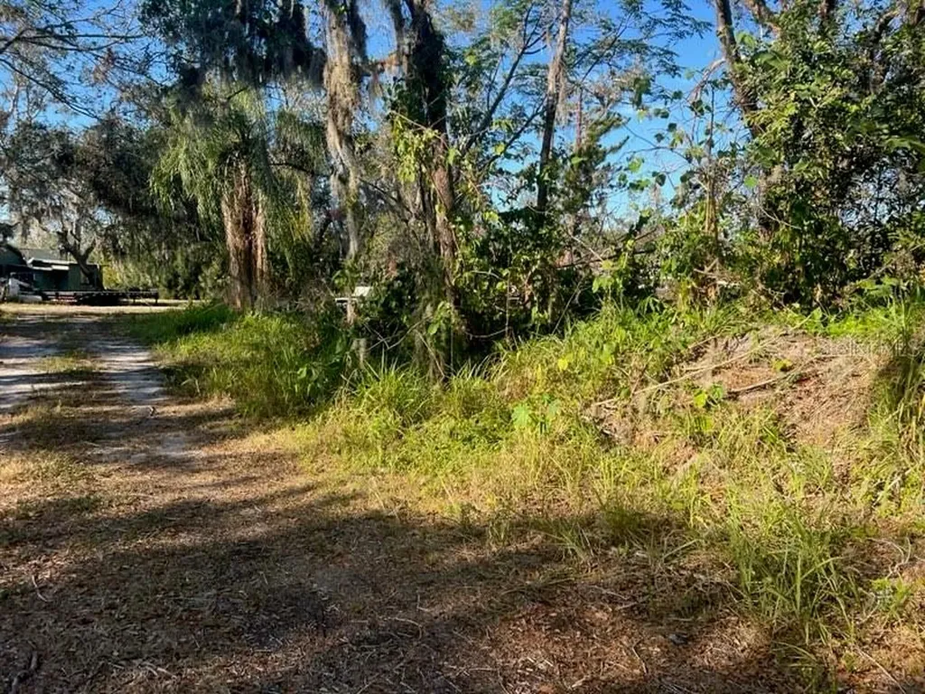4122 N Lockwood Ridge Road Sarasota FL 34234