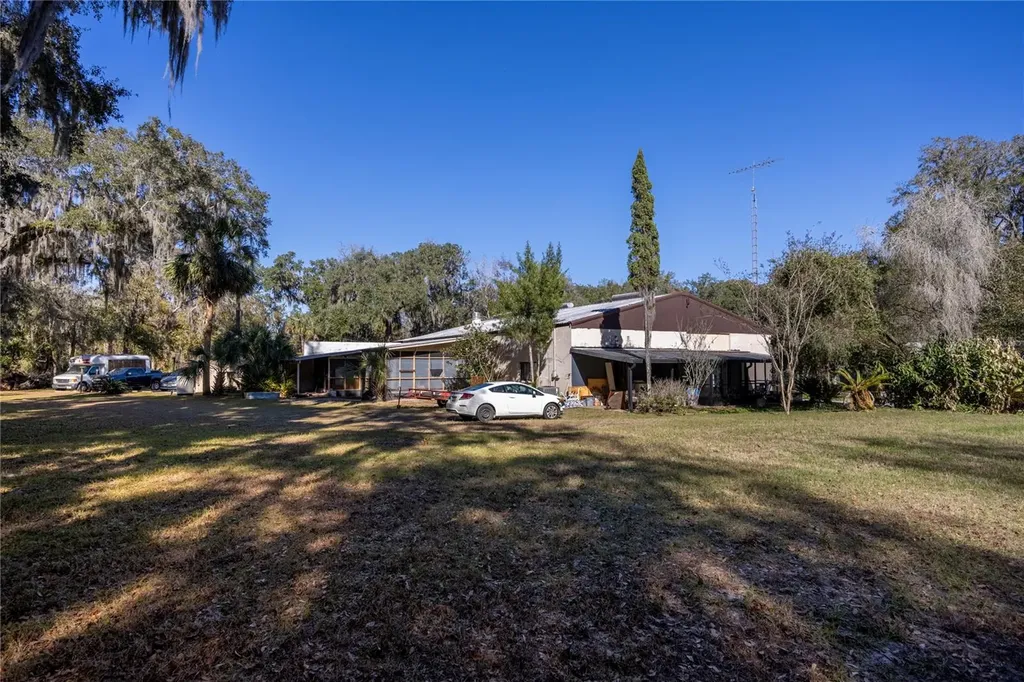 5650 NW 219 Street Micanopy FL 32667