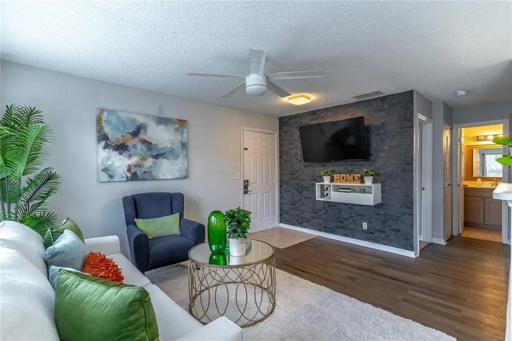 1057 S Hiawassee Road Orlando FL 32835