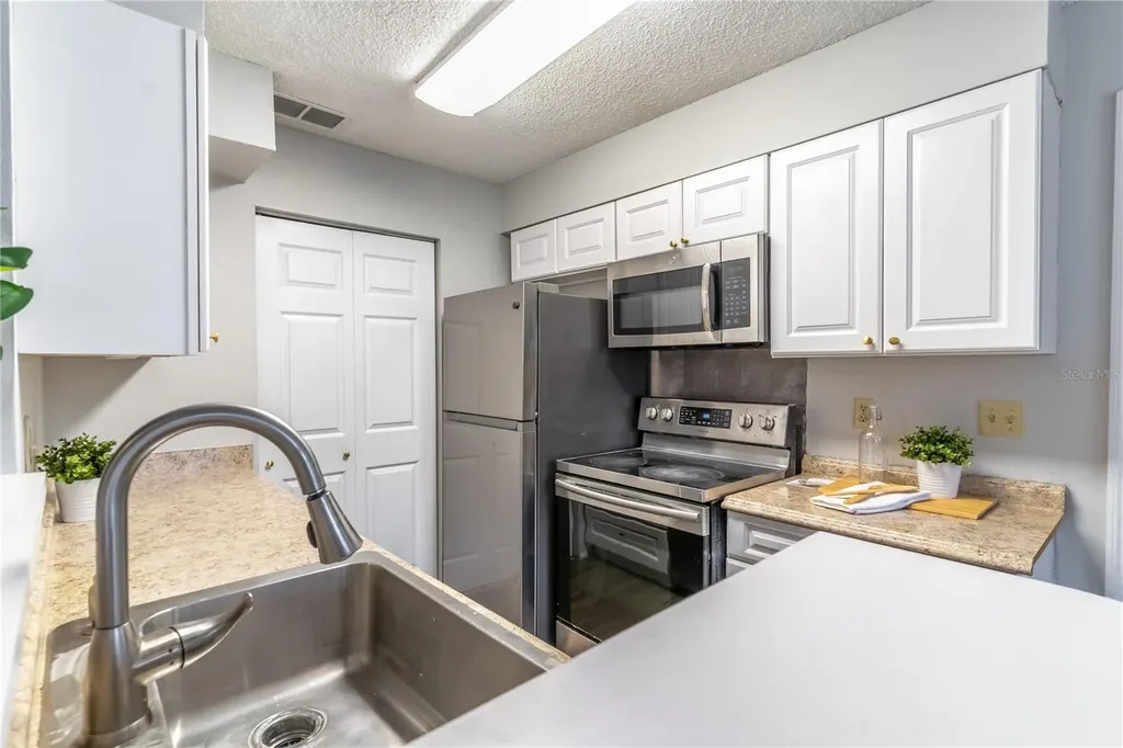 1057 S Hiawassee Road Orlando FL 32835