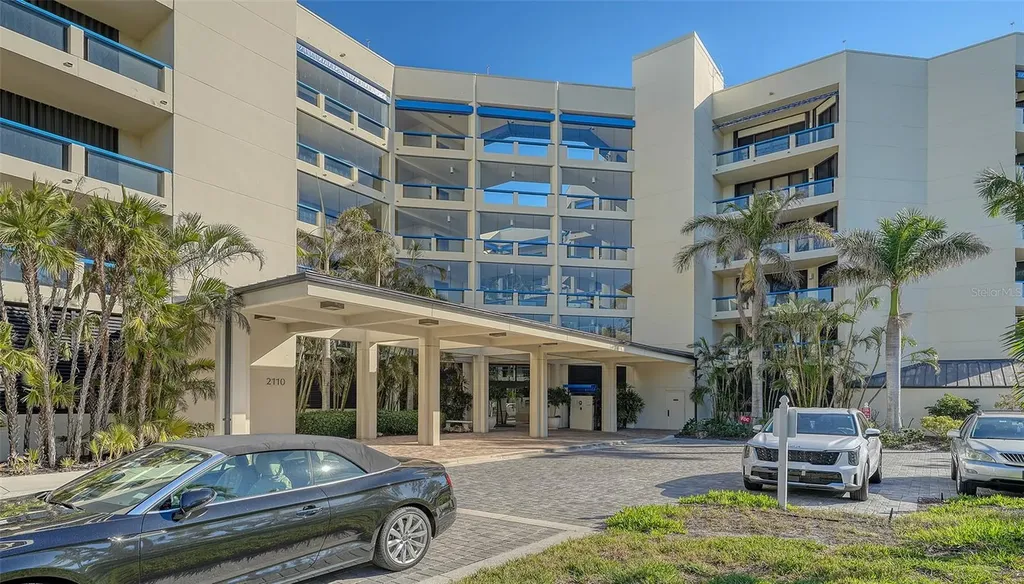 2110 Harbourside Drive Longboat Key FL 34228