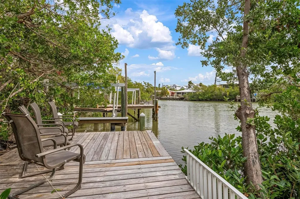 727 Holly Road Anna Maria FL 34216