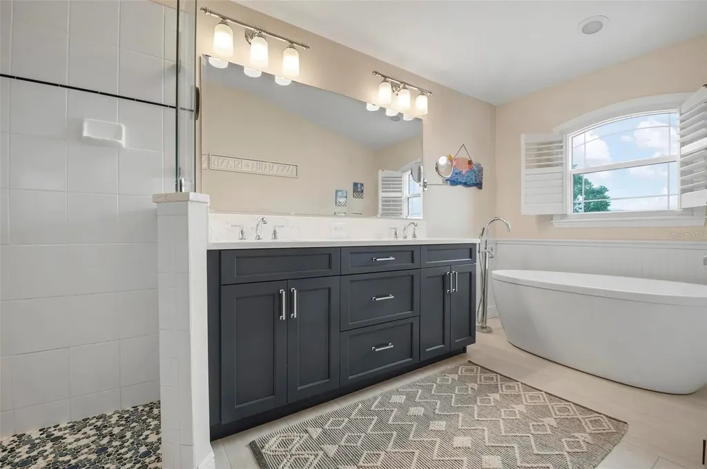 727 Holly Road Anna Maria FL 34216