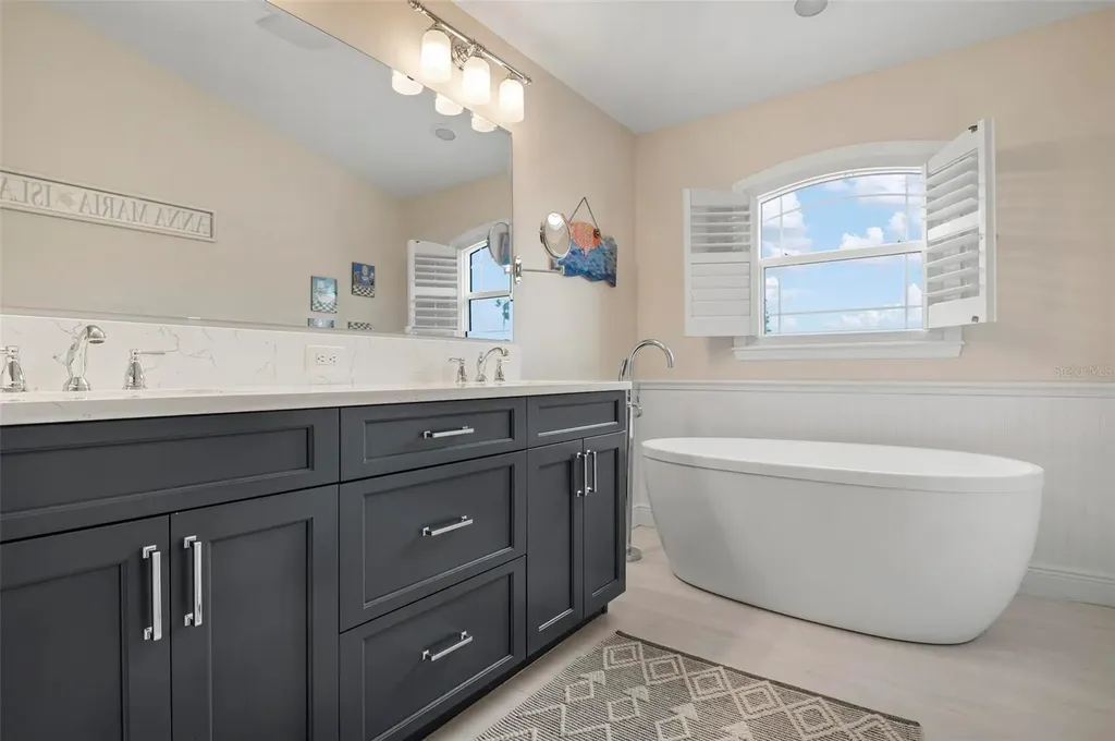 727 Holly Road Anna Maria FL 34216