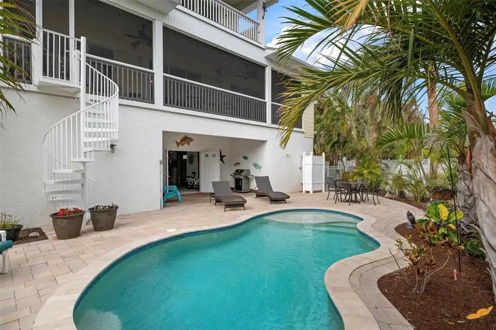 727 Holly Road Anna Maria FL 34216