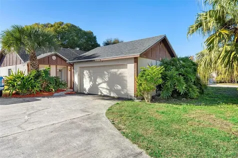 1146 Easton Street Orlando FL 32825