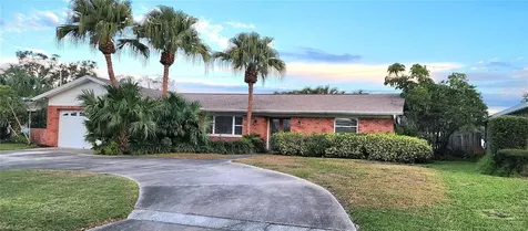 6773 14th Avenue N St Petersburg FL 33710