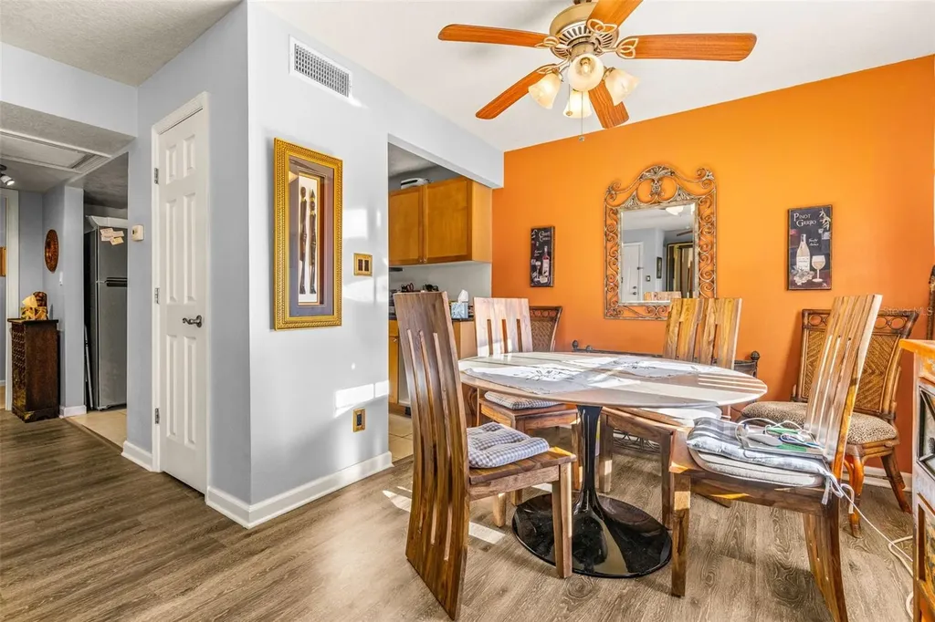 3889 Pompano Drive SE St Petersburg FL 33705