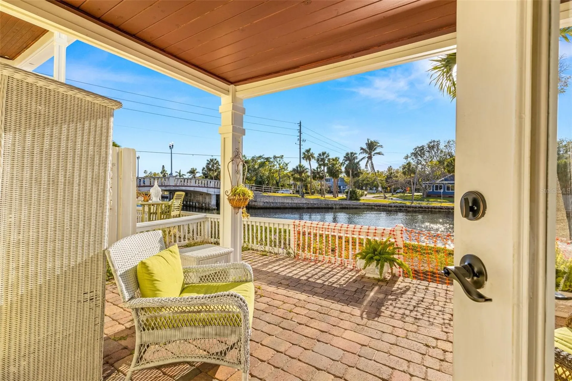 3889 Pompano Drive SE St Petersburg FL 33705