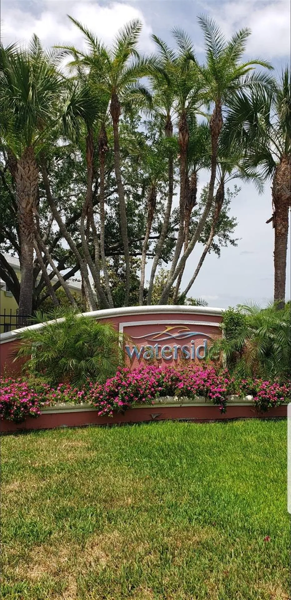 3889 Pompano Drive SE St Petersburg FL 33705