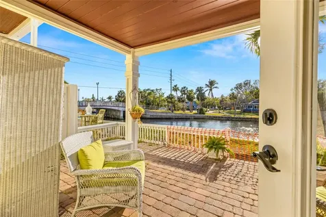 3889 Pompano Drive SE St Petersburg FL 33705