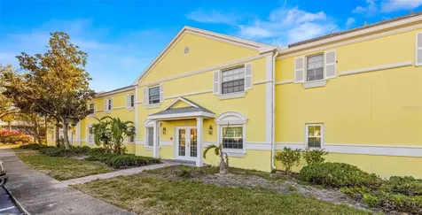 3889 Pompano Drive SE St Petersburg FL 33705