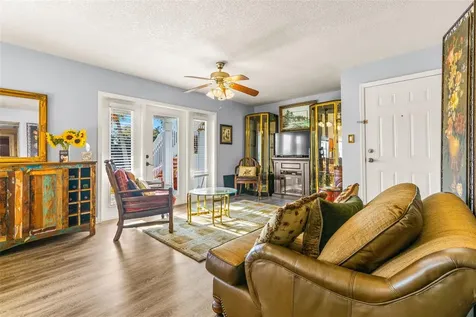 3889 Pompano Drive SE St Petersburg FL 33705