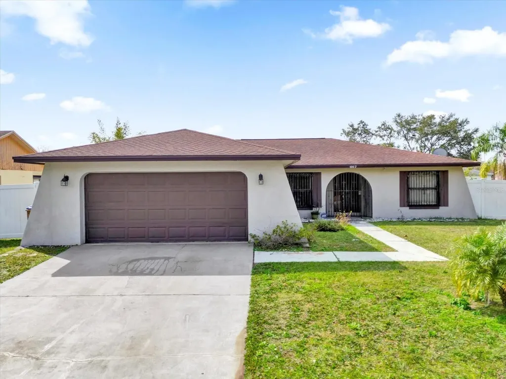 667 Heraldo Court Kissimmee FL 34758