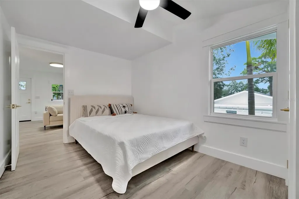 2713 4th Avenue W Bradenton FL 34205
