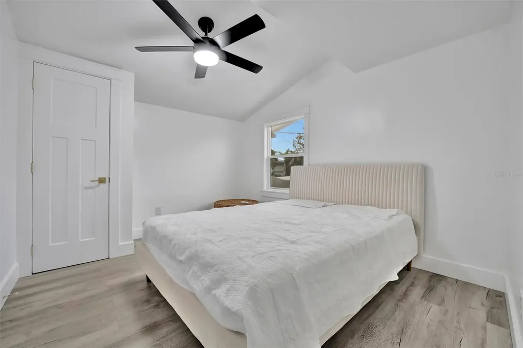 2713 4th Avenue W Bradenton FL 34205