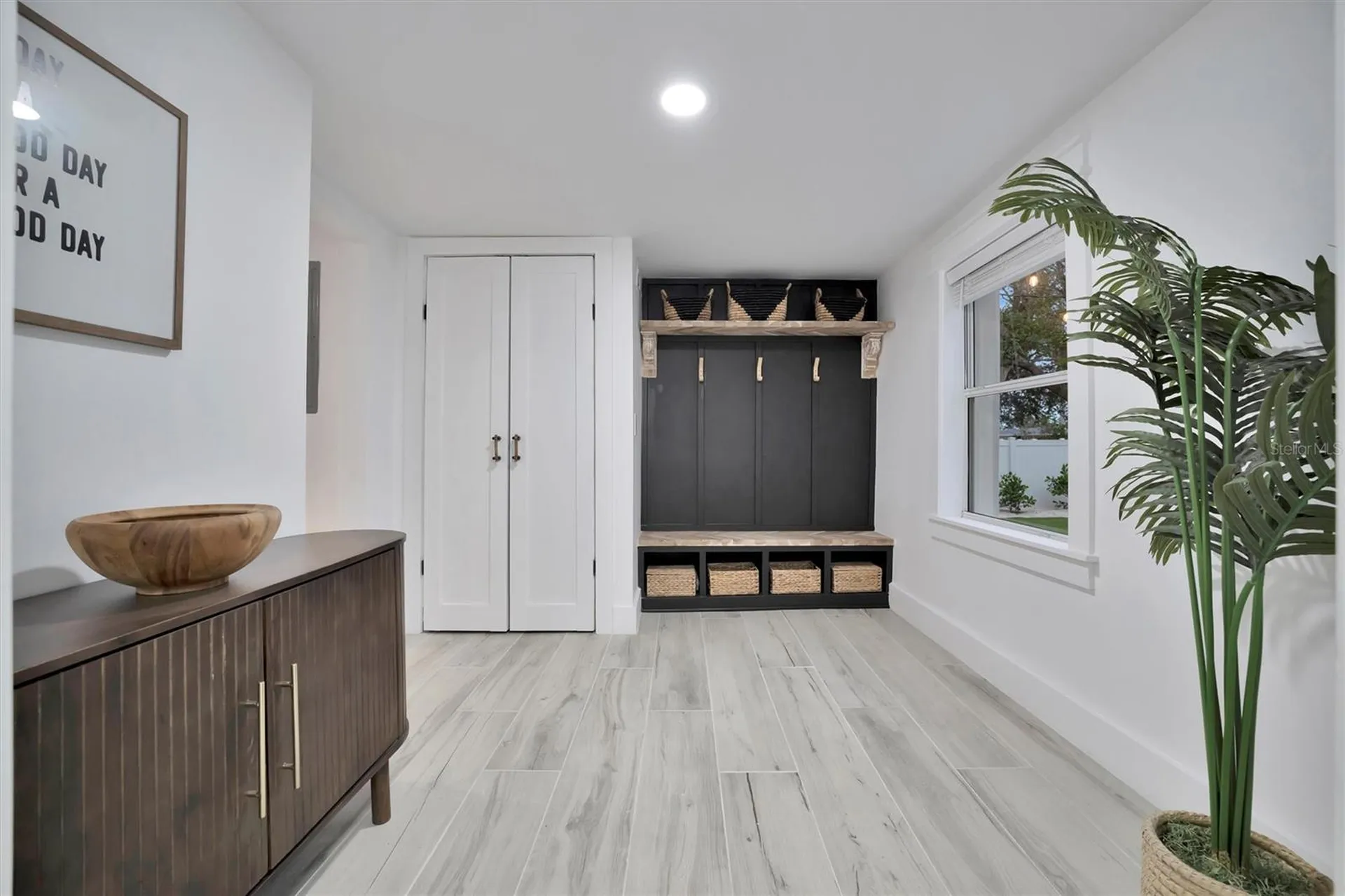 2713 4th Avenue W Bradenton FL 34205