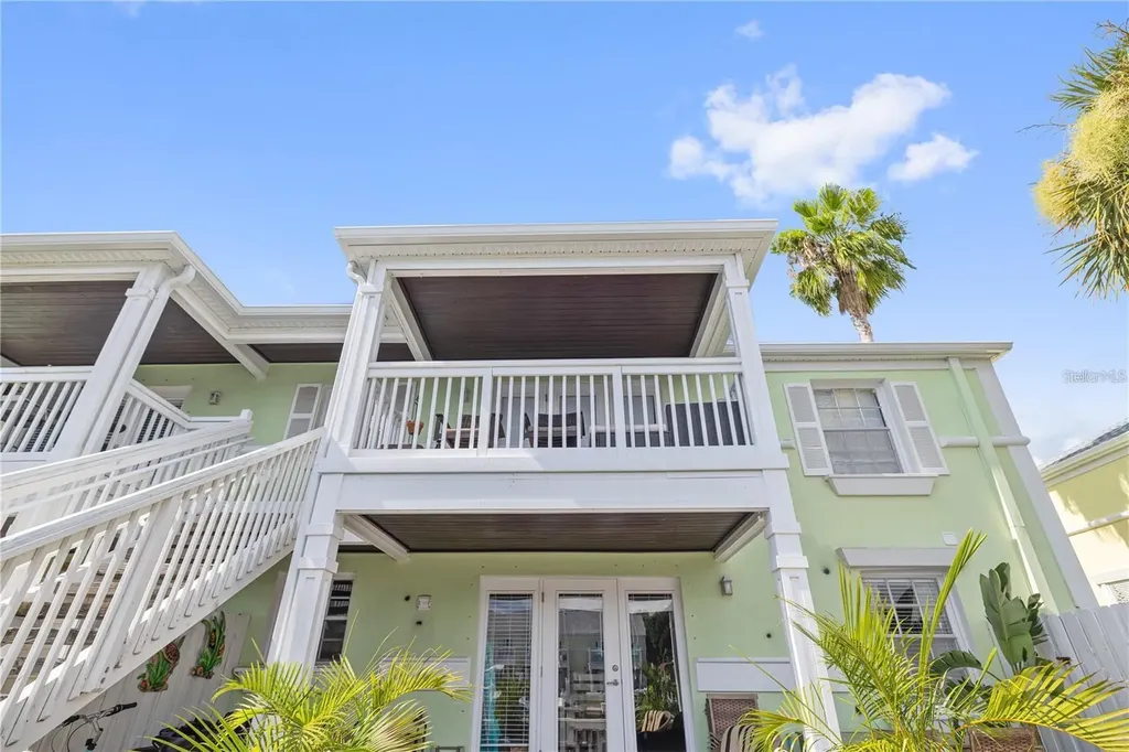 5012 Starfish Drive SE St Petersburg FL 33705