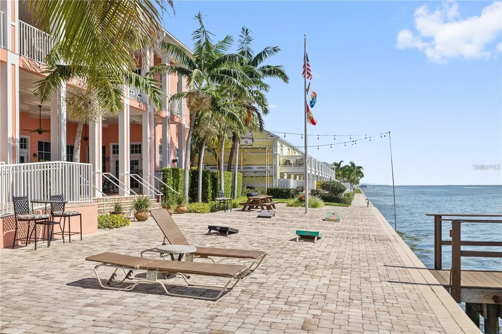 5012 Starfish Drive SE St Petersburg FL 33705
