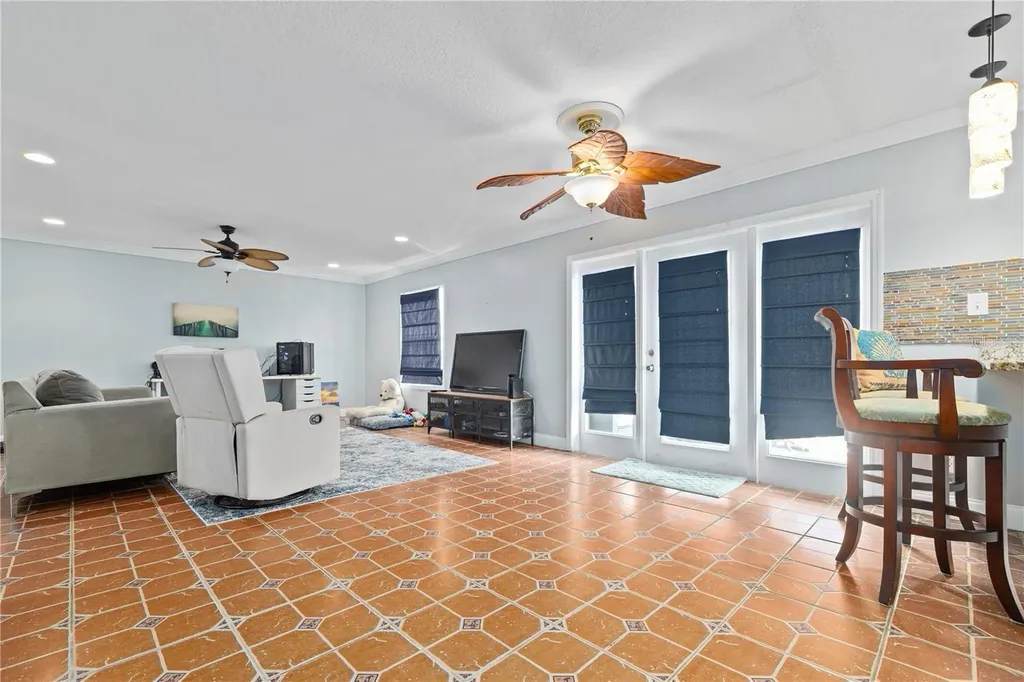5012 Starfish Drive SE St Petersburg FL 33705