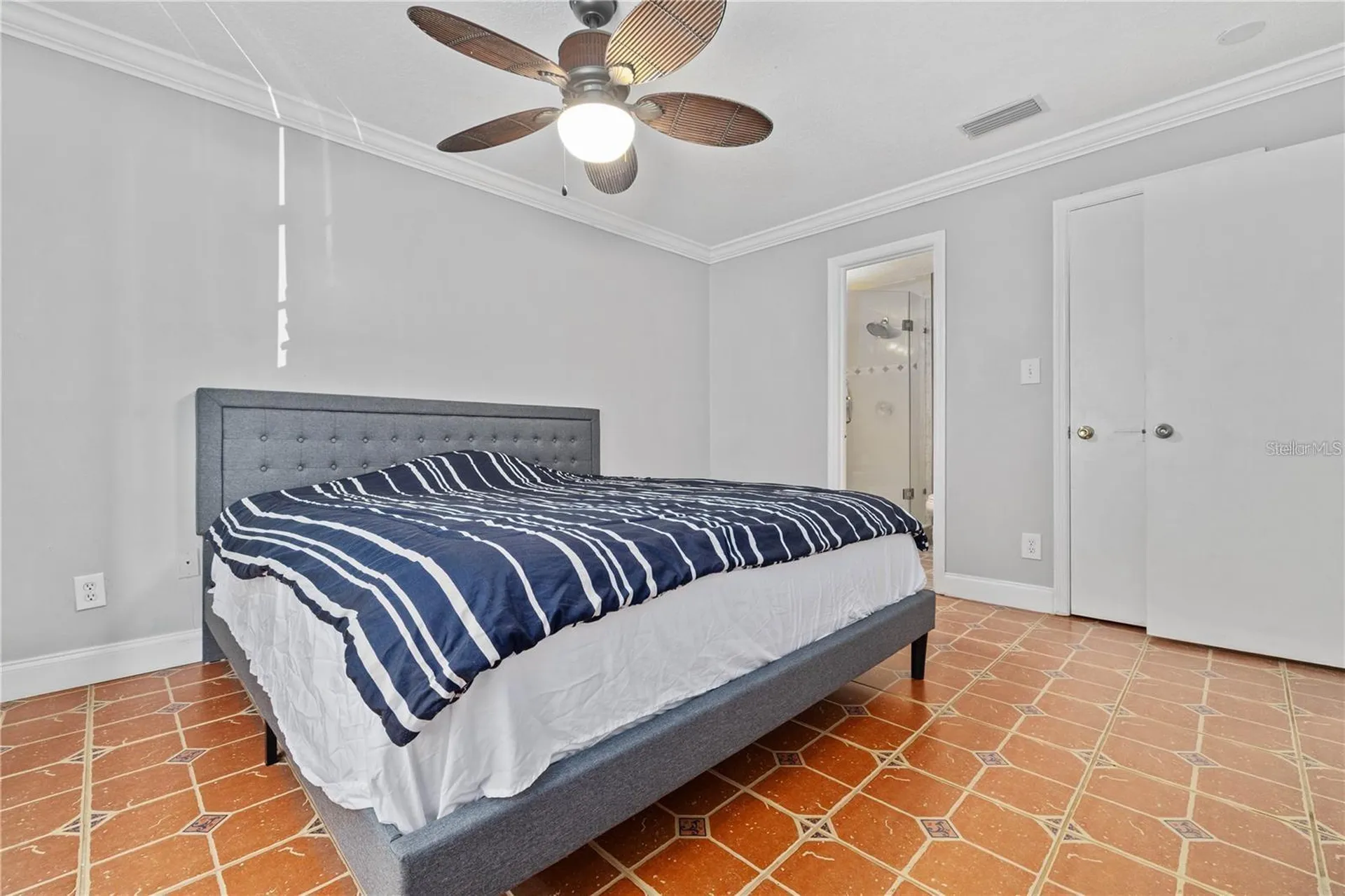 5012 Starfish Drive SE St Petersburg FL 33705