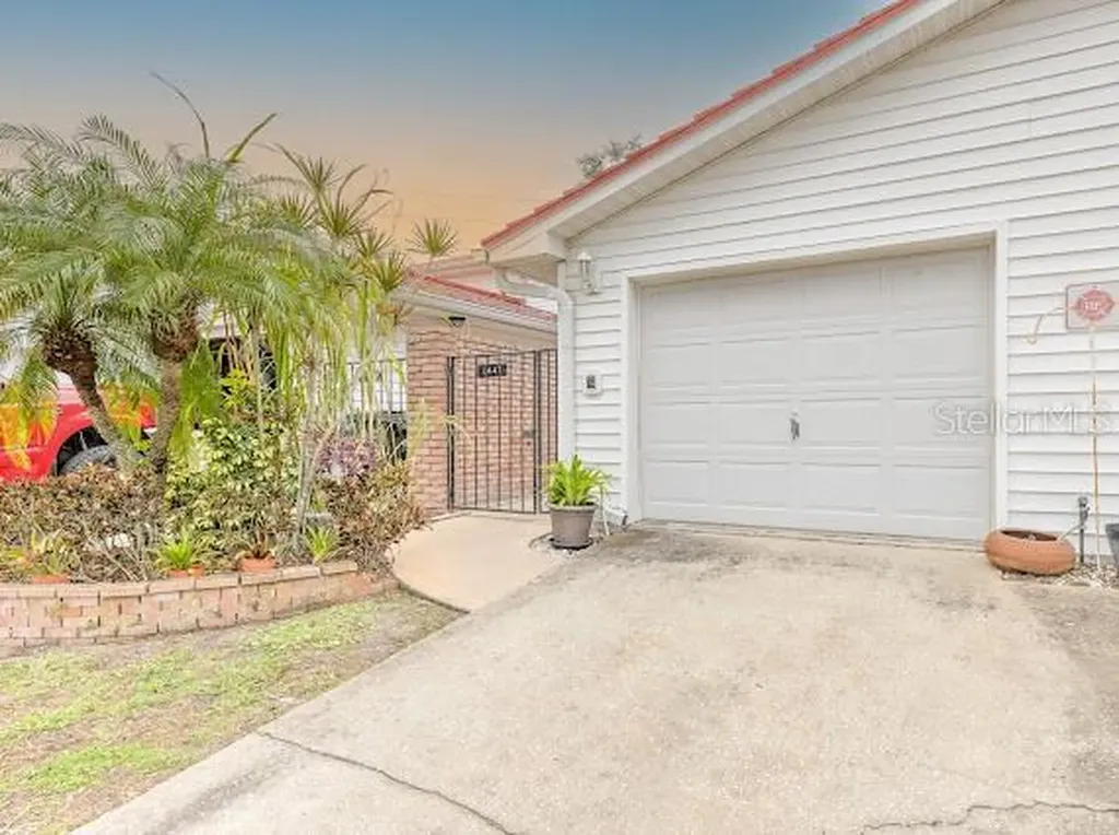 1447 Water View Drive W Largo FL 33771