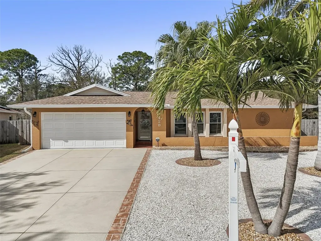 8428 Parkwood Boulevard Seminole FL 33777