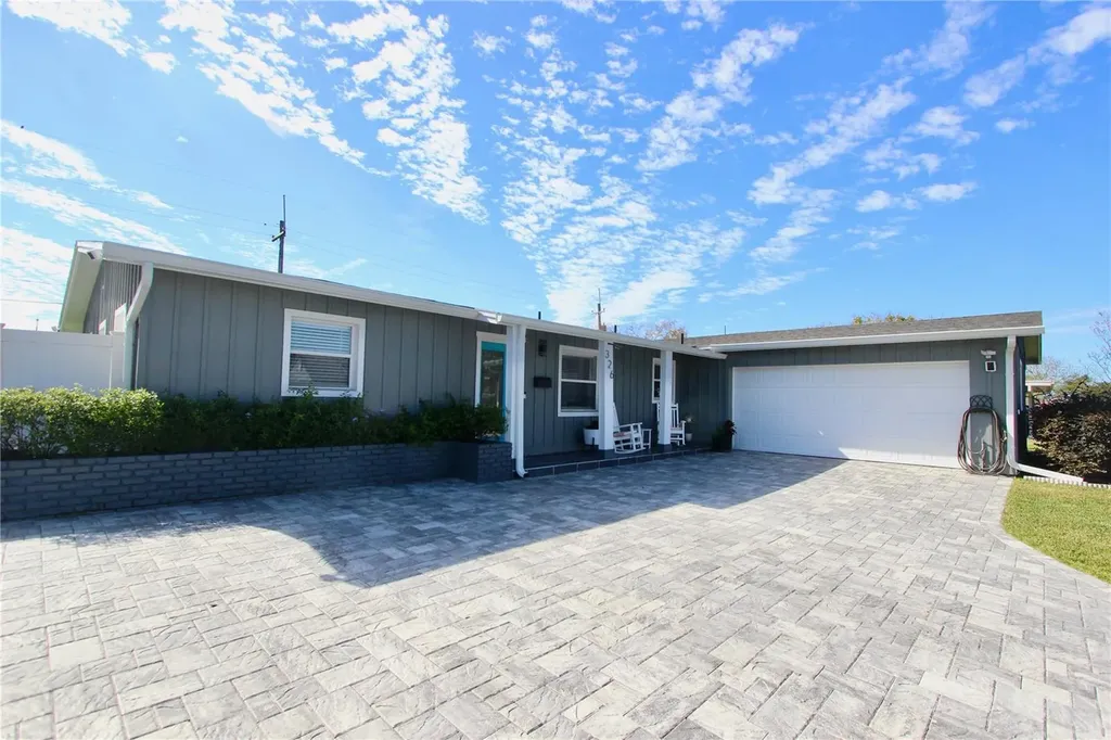 326 Benton Street Orlando FL 32839