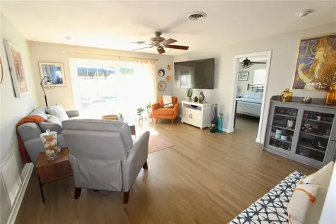326 Benton Street Orlando FL 32839