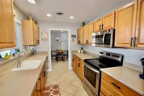 326 Benton Street Orlando FL 32839