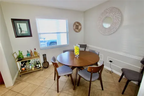 326 Benton Street Orlando FL 32839