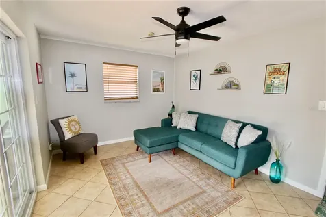 326 Benton Street Orlando FL 32839