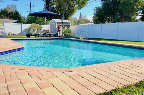 326 Benton Street Orlando FL 32839