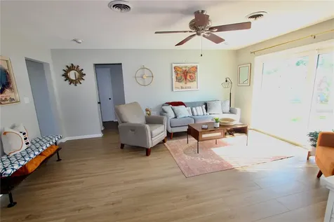 326 Benton Street Orlando FL 32839