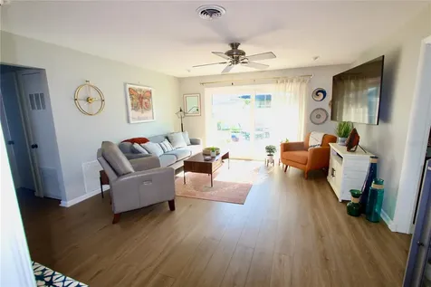 326 Benton Street Orlando FL 32839