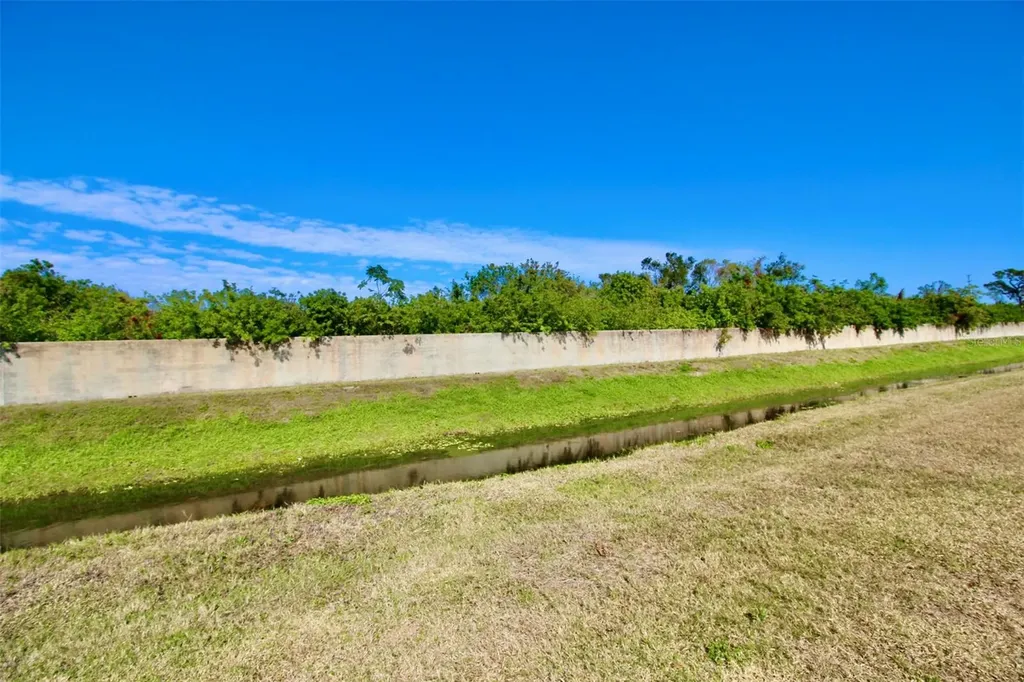 82037 5th Avenue N Pinellas Park FL 33781